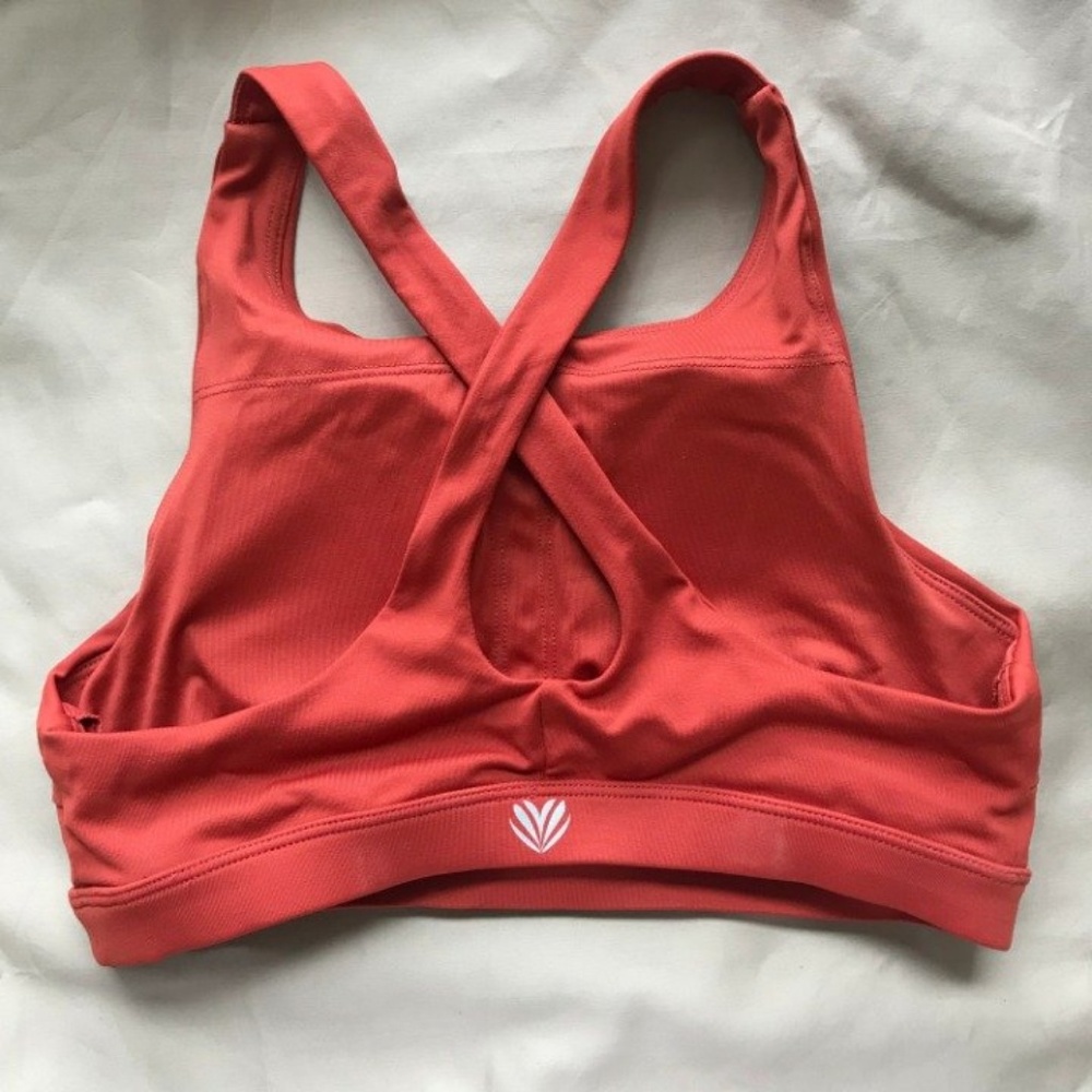 New Crossback Sports Bra - Small - Picture 2 of 4